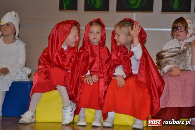 Zdjęcie w galerii na portalu naszraciborz.pl: XXIV Międzynarodowy Przegląd Teatrzyków Przedszkolnych - dzień drugi wiadomości z regionu
