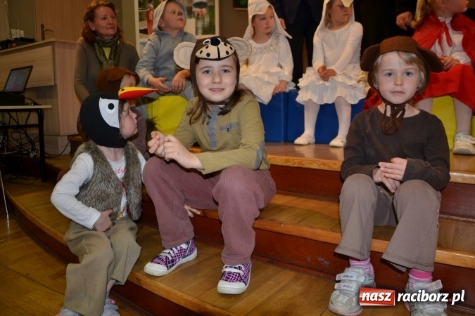 Zdjęcie w galerii na portalu naszraciborz.pl: XXIV Międzynarodowy Przegląd Teatrzyków Przedszkolnych - dzień drugi wiadomości z regionu