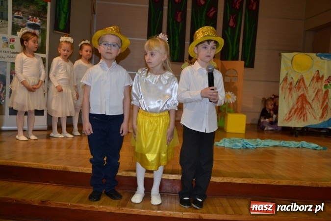 Zdjęcie w galerii na portalu naszraciborz.pl: XXIV Międzynarodowy Przegląd Teatrzyków Przedszkolnych - dzień drugi wiadomości z regionu