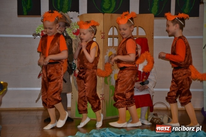 Zdjęcie w galerii na portalu naszraciborz.pl: XXIV Międzynarodowy Przegląd Teatrzyków Przedszkolnych - dzień drugi wiadomości z regionu