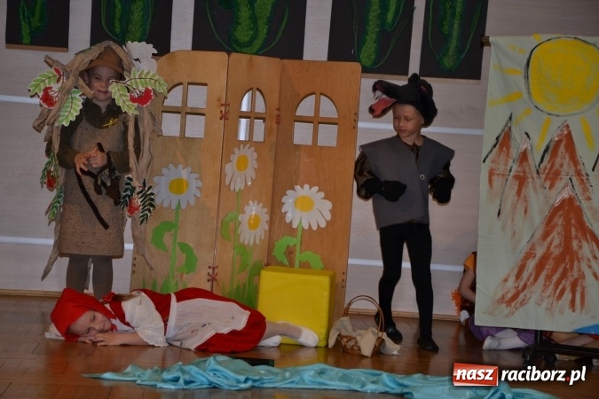 Zdjęcie w galerii na portalu naszraciborz.pl: XXIV Międzynarodowy Przegląd Teatrzyków Przedszkolnych - dzień drugi wiadomości z regionu