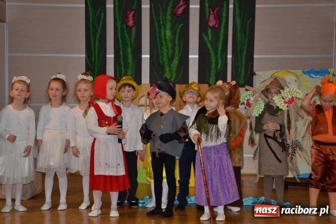 Zdjęcie w galerii na portalu naszraciborz.pl: XXIV Międzynarodowy Przegląd Teatrzyków Przedszkolnych - dzień drugi wiadomości z regionu