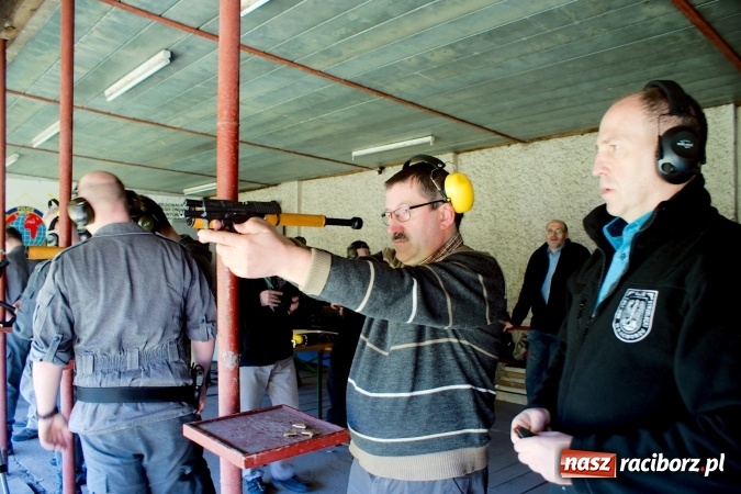 Zdjęcie w galerii na portalu naszraciborz.pl: I Turniej Strzelecki o Puchar Dyrektora Zakładu Karnego wiadomości z regionu