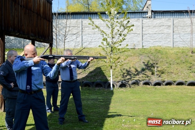 Zdjęcie w galerii na portalu naszraciborz.pl: I Turniej Strzelecki o Puchar Dyrektora Zakładu Karnego wiadomości z regionu