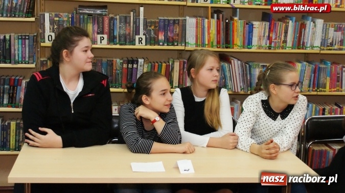 Zdjęcie w galerii na portalu naszraciborz.pl: Akademia wyobraźni – powiatowy turniej szkół podstawowych w bibliotece wiadomości z regionu