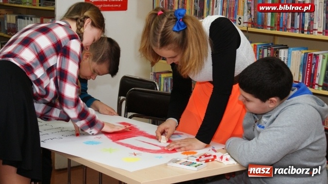 Zdjęcie w galerii na portalu naszraciborz.pl: Akademia wyobraźni – powiatowy turniej szkół podstawowych w bibliotece wiadomości z regionu