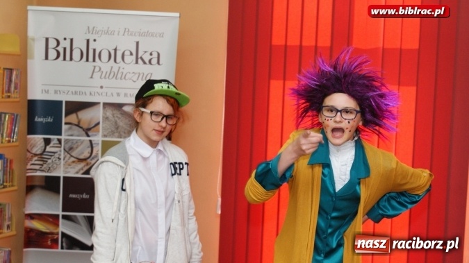 Zdjęcie w galerii na portalu naszraciborz.pl: Akademia wyobraźni – powiatowy turniej szkół podstawowych w bibliotece wiadomości z regionu