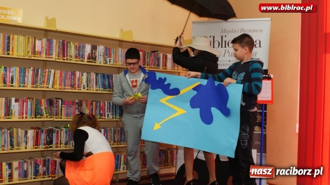 Zdjęcie w galerii na portalu naszraciborz.pl: Akademia wyobraźni – powiatowy turniej szkół podstawowych w bibliotece wiadomości z regionu