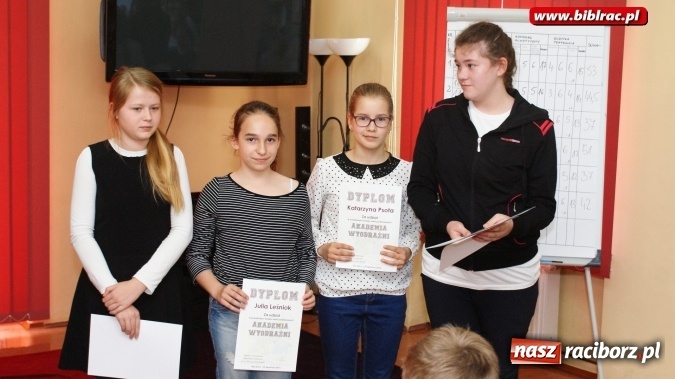 Zdjęcie w galerii na portalu naszraciborz.pl: Akademia wyobraźni – powiatowy turniej szkół podstawowych w bibliotece wiadomości z regionu