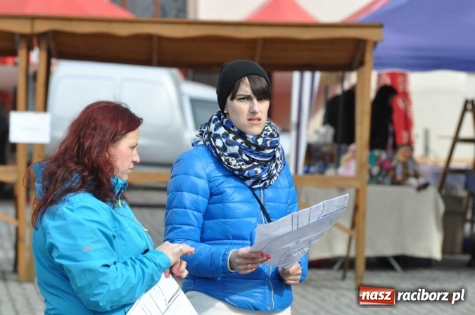 Zdjęcie w galerii na portalu naszraciborz.pl: IV Zamkowy Jarmark kwiatów, żywności ekologicznej i rękodzieła wiadomości z regionu