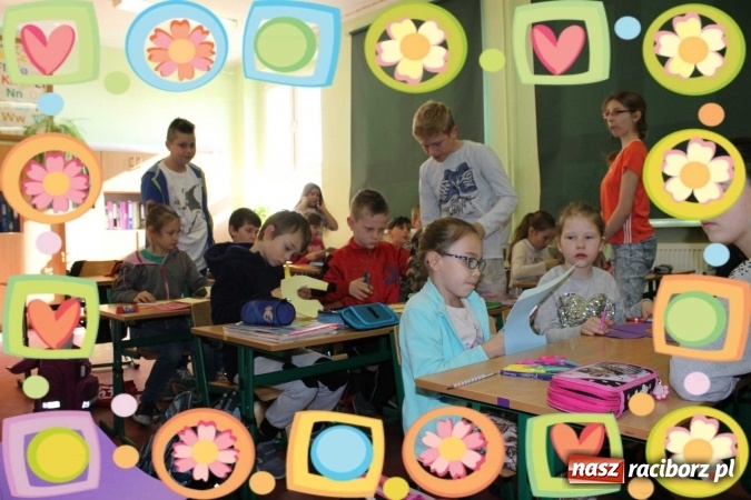 Zdjęcie w galerii na portalu naszraciborz.pl: Zatrzymaj się, kolego, napisz coś miłego wiadomości z regionu