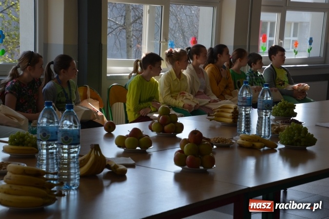 Zdjęcie w galerii na portalu naszraciborz.pl: Warsztaty dizajnerskie w SP 1 na Ostrogu wiadomości z regionu