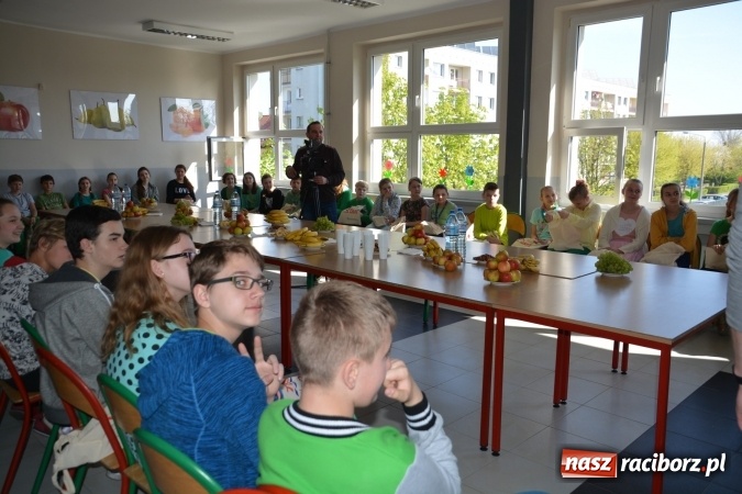 Zdjęcie w galerii na portalu naszraciborz.pl: Warsztaty dizajnerskie w SP 1 na Ostrogu wiadomości z regionu