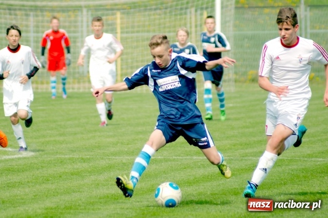 Zdjęcie w galerii na portalu naszraciborz.pl: I WLT: Trampkarze zabrzańskiego Górnika lepsi przy Zamkowej wiadomości z regionu