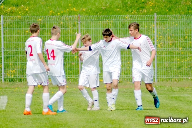 Zdjęcie w galerii na portalu naszraciborz.pl: I WLT: Trampkarze zabrzańskiego Górnika lepsi przy Zamkowej wiadomości z regionu