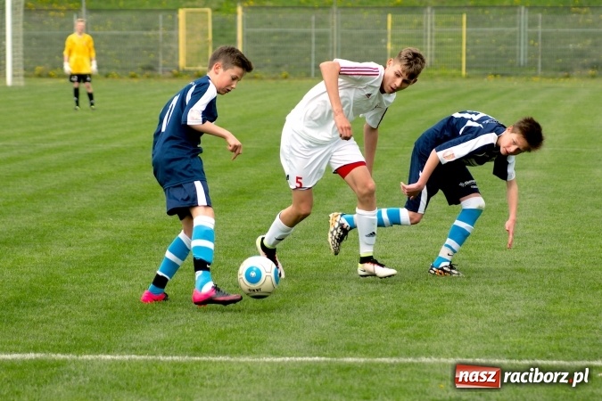 Zdjęcie w galerii na portalu naszraciborz.pl: I WLT: Trampkarze zabrzańskiego Górnika lepsi przy Zamkowej wiadomości z regionu