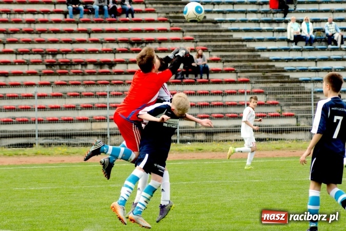 Zdjęcie w galerii na portalu naszraciborz.pl: I WLT: Trampkarze zabrzańskiego Górnika lepsi przy Zamkowej wiadomości z regionu