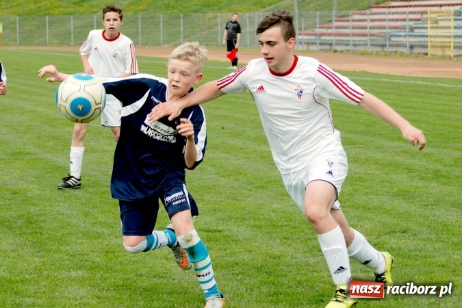 Zdjęcie w galerii na portalu naszraciborz.pl: I WLT: Trampkarze zabrzańskiego Górnika lepsi przy Zamkowej wiadomości z regionu