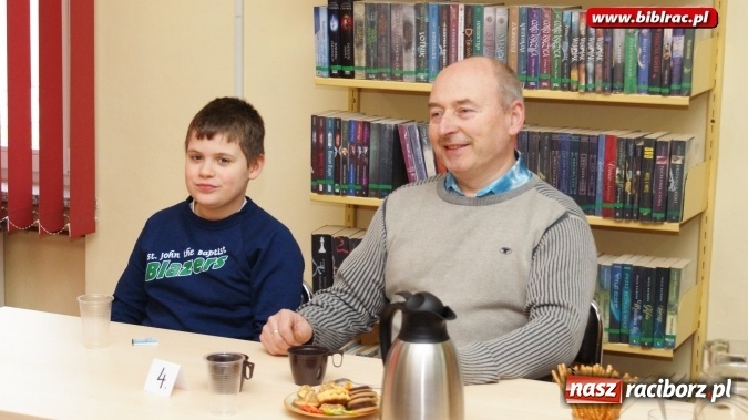 Zdjęcie w galerii na portalu naszraciborz.pl: Czytał dziadek, czytał tata, czytasz ty… Mikołajka wiadomości z regionu