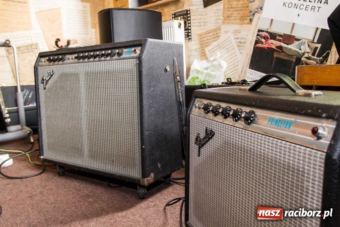 Zdjęcie w galerii na portalu naszraciborz.pl: Instrumenty i winyle na Końcu Świata wiadomości z regionu