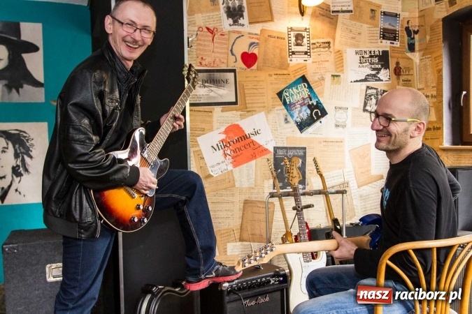 Zdjęcie w galerii na portalu naszraciborz.pl: Instrumenty i winyle na Końcu Świata wiadomości z regionu