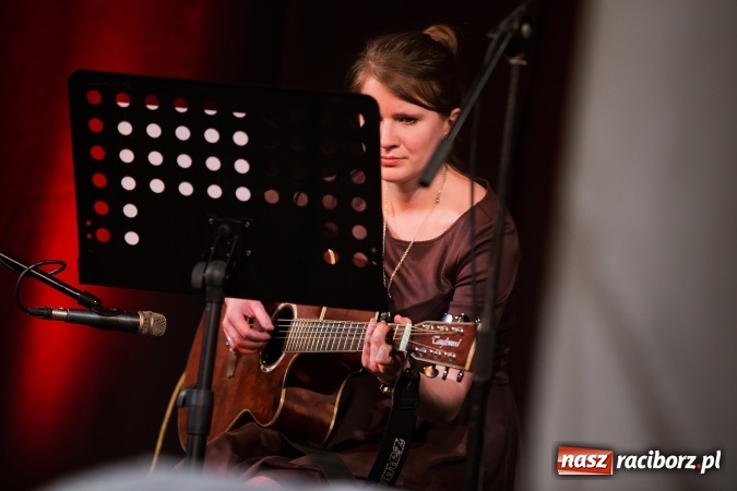 Zdjęcie w galerii na portalu naszraciborz.pl: Koncert jubileuszowy Atlantydy w Domu Kultury Strzecha wiadomości z regionu