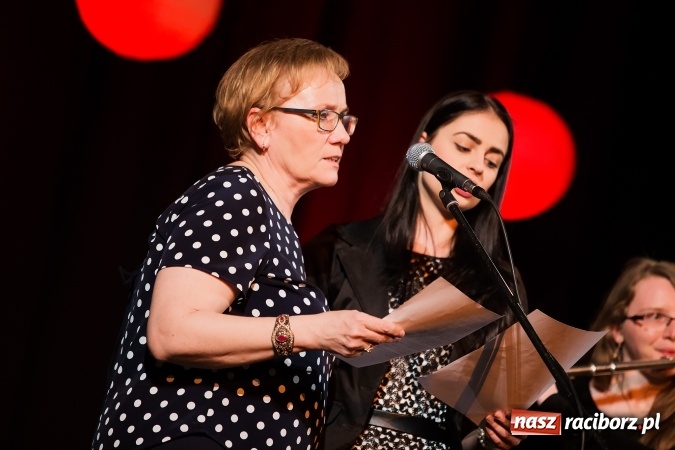 Zdjęcie w galerii na portalu naszraciborz.pl: Koncert jubileuszowy Atlantydy w Domu Kultury Strzecha wiadomości z regionu