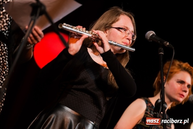 Zdjęcie w galerii na portalu naszraciborz.pl: Koncert jubileuszowy Atlantydy w Domu Kultury Strzecha wiadomości z regionu