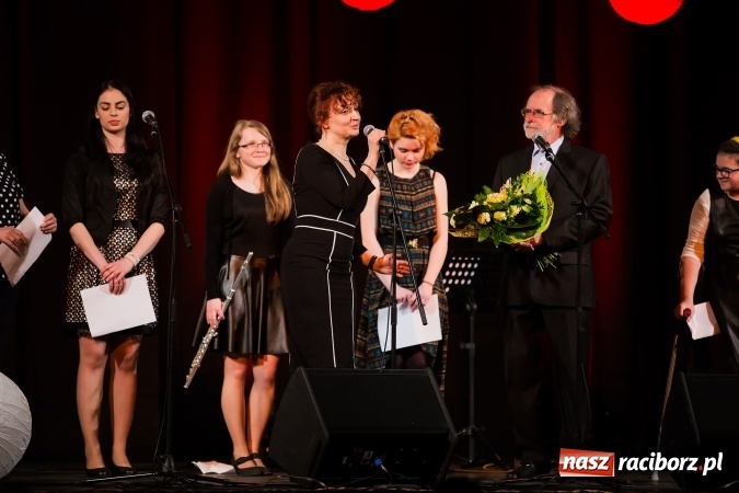 Zdjęcie w galerii na portalu naszraciborz.pl: Koncert jubileuszowy Atlantydy w Domu Kultury Strzecha wiadomości z regionu