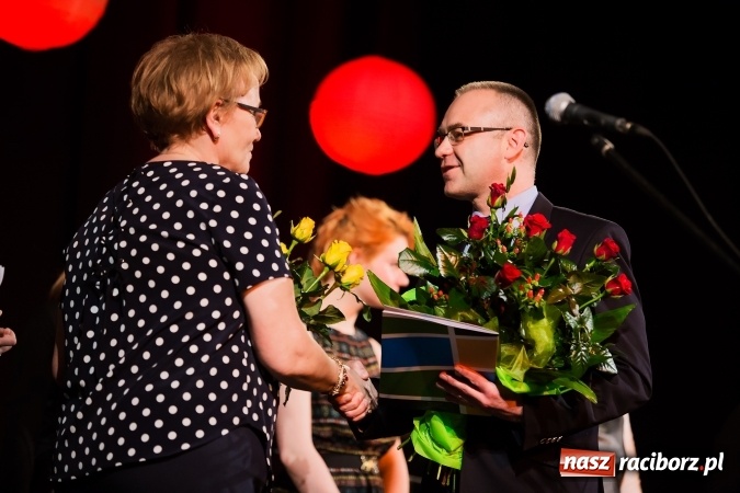 Zdjęcie w galerii na portalu naszraciborz.pl: Koncert jubileuszowy Atlantydy w Domu Kultury Strzecha wiadomości z regionu