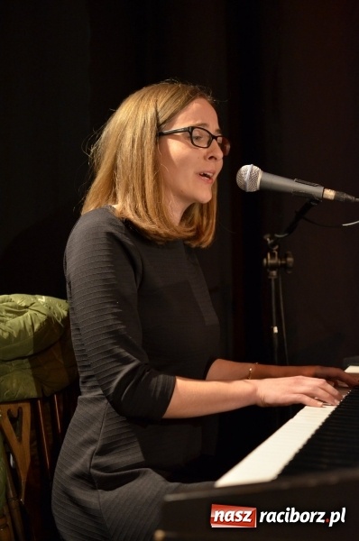 Zdjęcie w galerii na portalu naszraciborz.pl: Koncert jubileuszowy Atlantydy w Domu Kultury Strzecha wiadomości z regionu