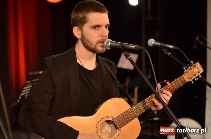 Zdjęcie w galerii na portalu naszraciborz.pl: Koncert jubileuszowy Atlantydy w Domu Kultury Strzecha wiadomości z regionu