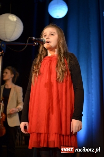 Zdjęcie w galerii na portalu naszraciborz.pl: Koncert jubileuszowy Atlantydy w Domu Kultury Strzecha wiadomości z regionu