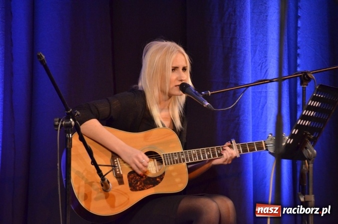 Zdjęcie w galerii na portalu naszraciborz.pl: Koncert jubileuszowy Atlantydy w Domu Kultury Strzecha wiadomości z regionu