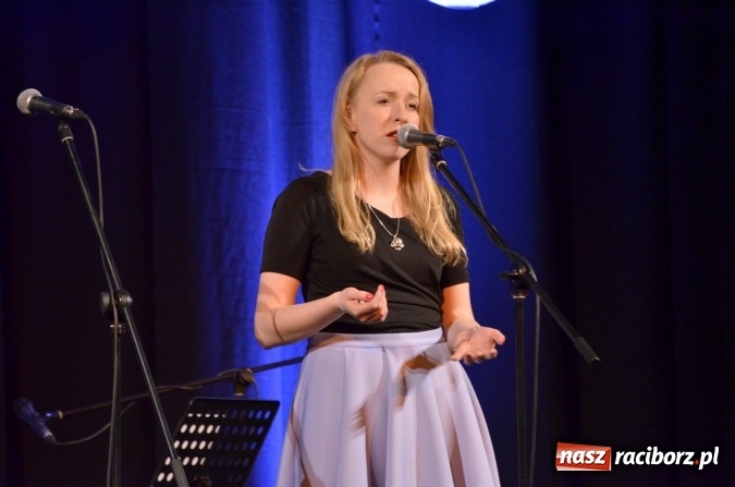 Zdjęcie w galerii na portalu naszraciborz.pl: Koncert jubileuszowy Atlantydy w Domu Kultury Strzecha wiadomości z regionu