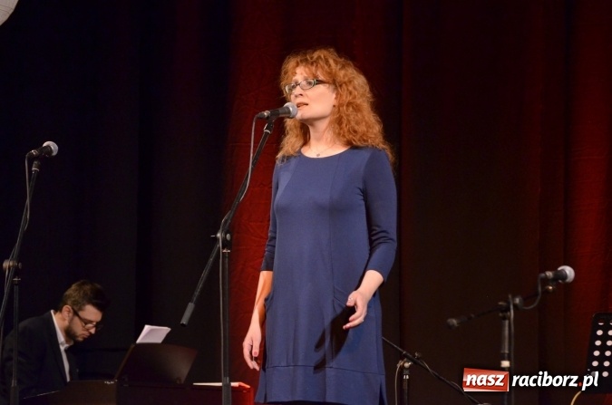 Zdjęcie w galerii na portalu naszraciborz.pl: Koncert jubileuszowy Atlantydy w Domu Kultury Strzecha wiadomości z regionu