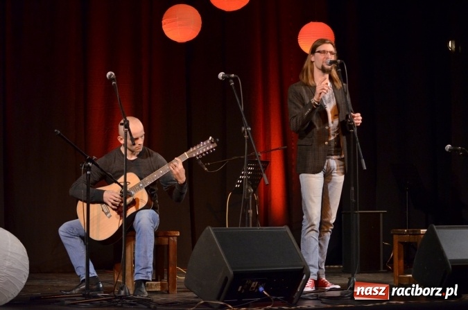 Zdjęcie w galerii na portalu naszraciborz.pl: Koncert jubileuszowy Atlantydy w Domu Kultury Strzecha wiadomości z regionu