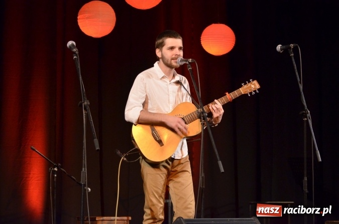 Zdjęcie w galerii na portalu naszraciborz.pl: Koncert jubileuszowy Atlantydy w Domu Kultury Strzecha wiadomości z regionu