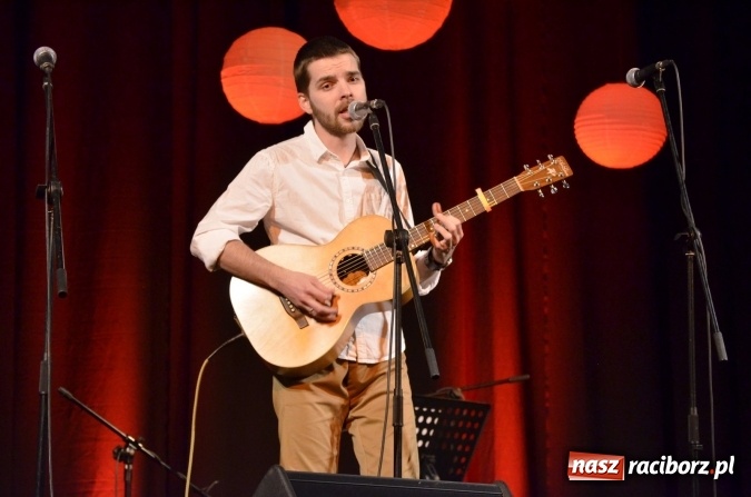 Zdjęcie w galerii na portalu naszraciborz.pl: Koncert jubileuszowy Atlantydy w Domu Kultury Strzecha wiadomości z regionu