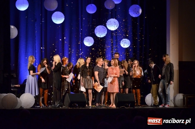 Zdjęcie w galerii na portalu naszraciborz.pl: Koncert jubileuszowy Atlantydy w Domu Kultury Strzecha wiadomości z regionu