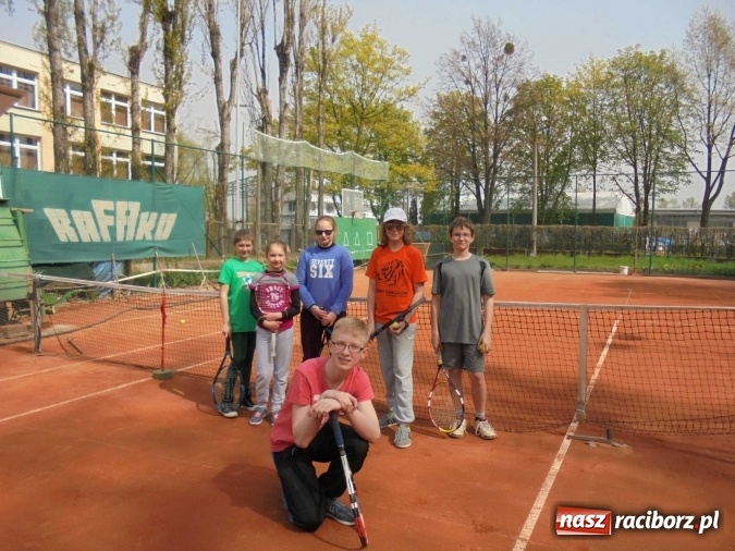 Zdjęcie w galerii na portalu naszraciborz.pl: Wiosenny turniej tenisowy na kortach Rafako wiadomości z regionu