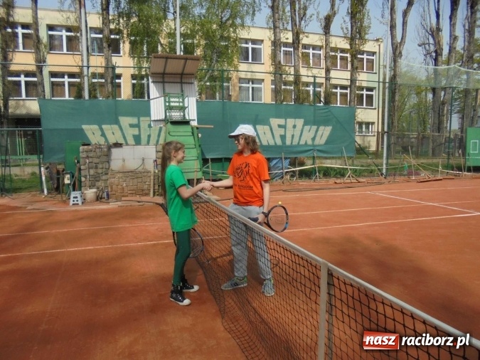 Zdjęcie w galerii na portalu naszraciborz.pl: Wiosenny turniej tenisowy na kortach Rafako wiadomości z regionu