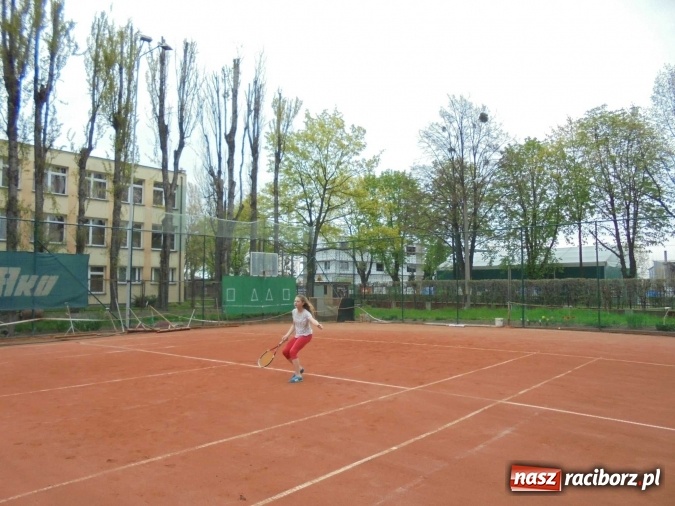 Zdjęcie w galerii na portalu naszraciborz.pl: Wiosenny turniej tenisowy na kortach Rafako wiadomości z regionu