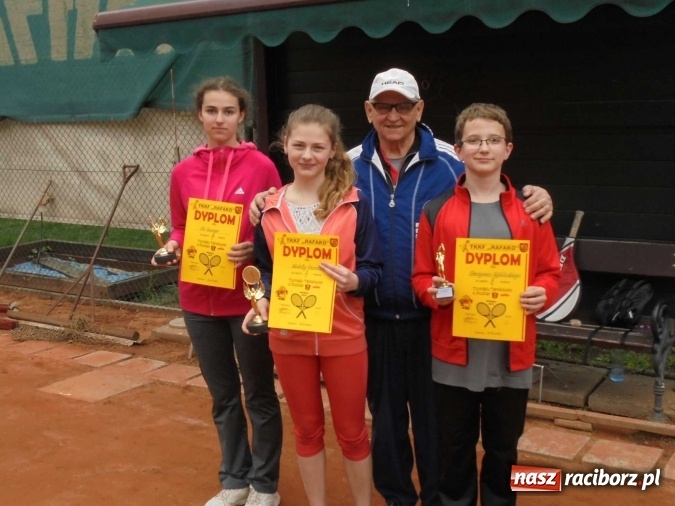 Zdjęcie w galerii na portalu naszraciborz.pl: Wiosenny turniej tenisowy na kortach Rafako wiadomości z regionu