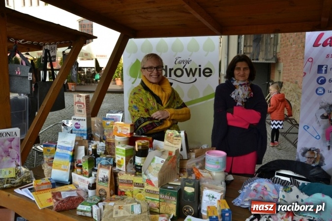 Zdjęcie w galerii na portalu naszraciborz.pl: IV Zamkowy Jarmark kwiatów, żywności ekologicznej i rękodzieła za nami wiadomości z regionu