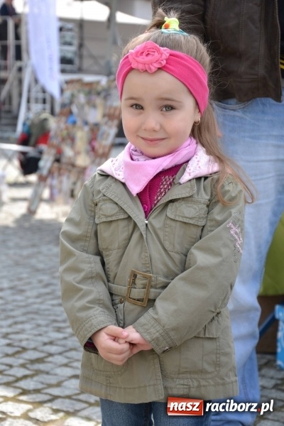 Zdjęcie w galerii na portalu naszraciborz.pl: IV Zamkowy Jarmark kwiatów, żywności ekologicznej i rękodzieła za nami wiadomości z regionu