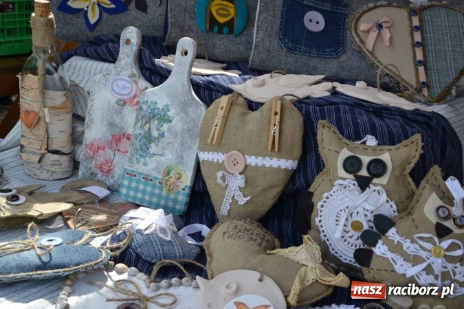 Zdjęcie w galerii na portalu naszraciborz.pl: IV Zamkowy Jarmark kwiatów, żywności ekologicznej i rękodzieła za nami wiadomości z regionu