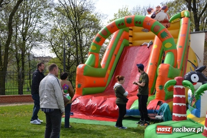 Zdjęcie w galerii na portalu naszraciborz.pl: IV Zamkowy Jarmark kwiatów, żywności ekologicznej i rękodzieła za nami wiadomości z regionu