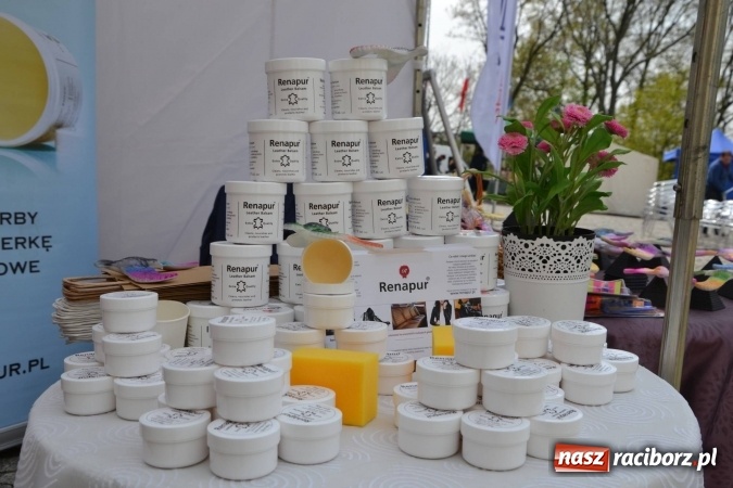 Zdjęcie w galerii na portalu naszraciborz.pl: IV Zamkowy Jarmark kwiatów, żywności ekologicznej i rękodzieła za nami wiadomości z regionu