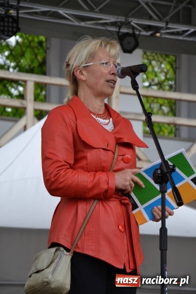 Zdjęcie w galerii na portalu naszraciborz.pl: IV Zamkowy Jarmark kwiatów, żywności ekologicznej i rękodzieła za nami wiadomości z regionu